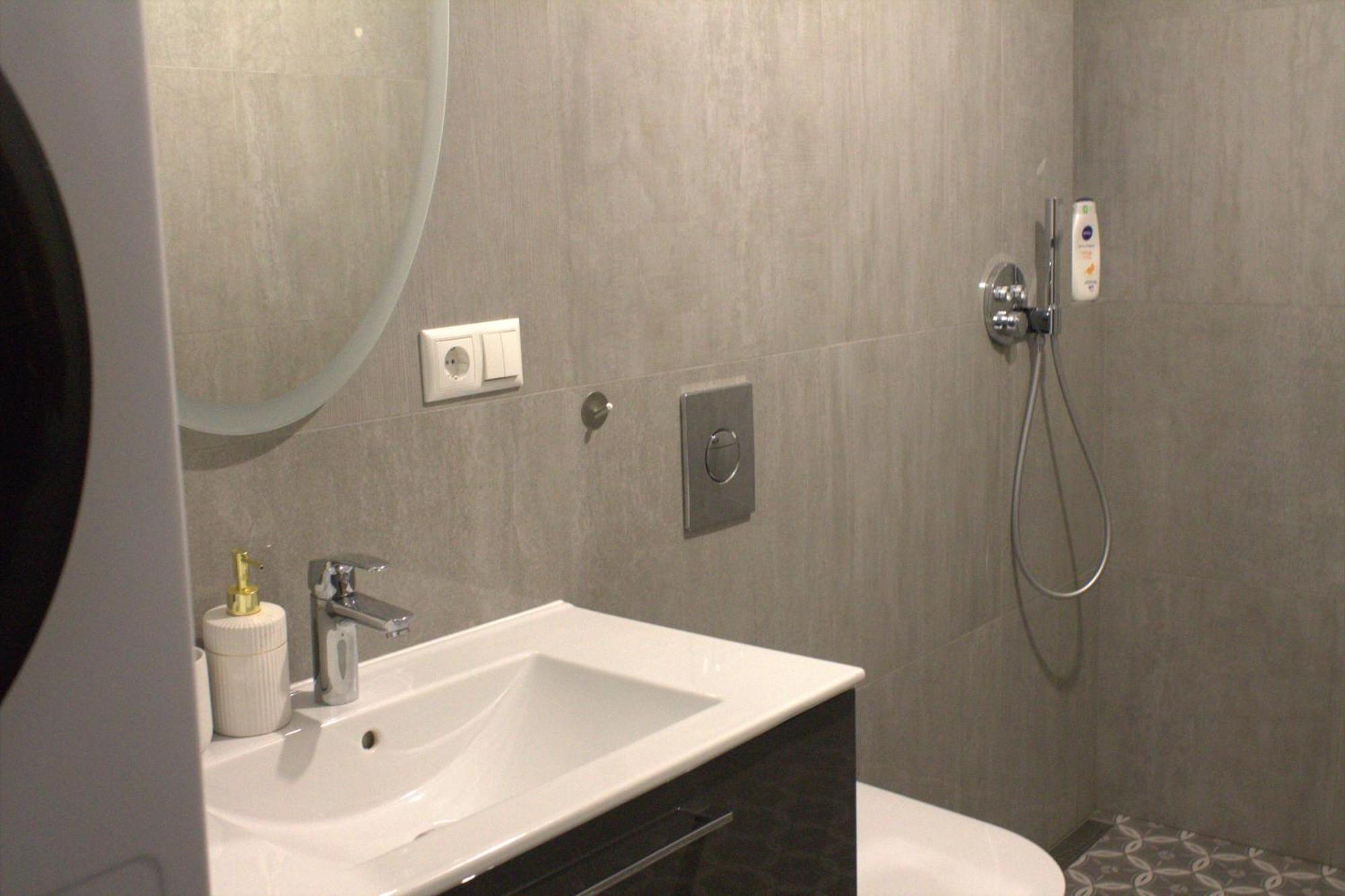 Giertmana Apartamenti Liepāja Esterno foto